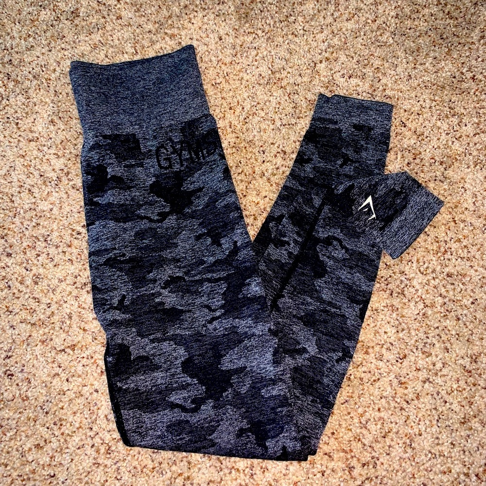 GYMSHARK Adapt Camo Black SMALL